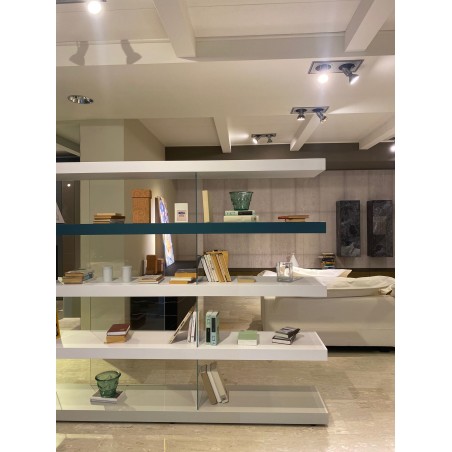 Lago - Air Bookshelf