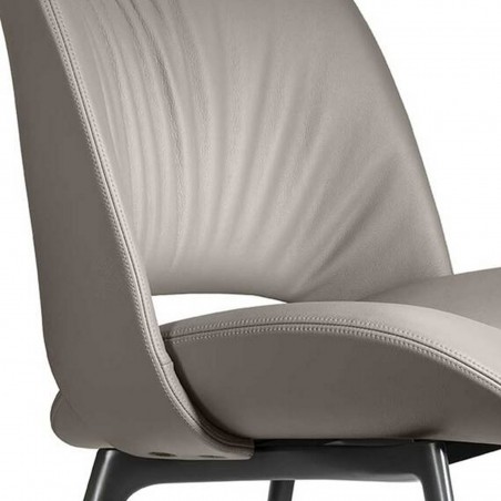 Poltrona Frau - Nice Petite Fauteuil