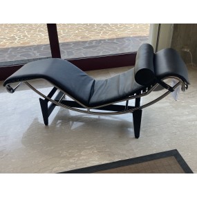 Cassina - 4 Chaise Longue à réglage continu durable LC4