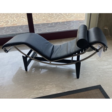 Cassina - 4 Chaise Longue à réglage continu durable LC4