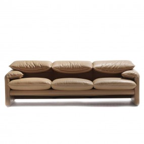 Cassina - Maralunga Sofa 40