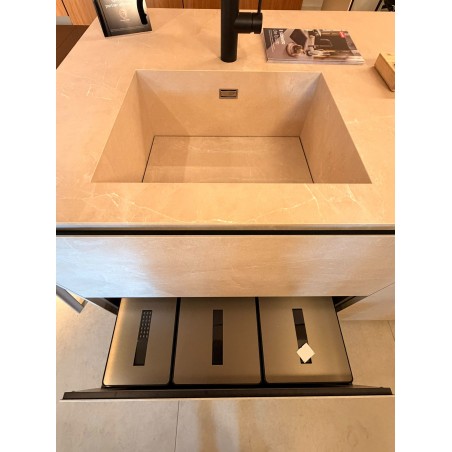 Modulnova - Vertical Milltech Kitchen